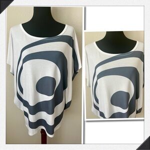 NWOT GO COUTURE “BULLSEYE “ TOP SZ XL